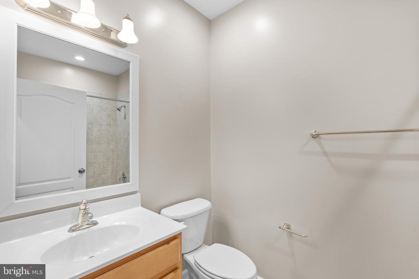 9724 Holmes Place #unit 302 photo 36