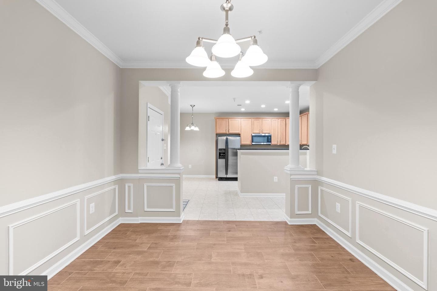 9724 Holmes Place #unit 302 photo 7