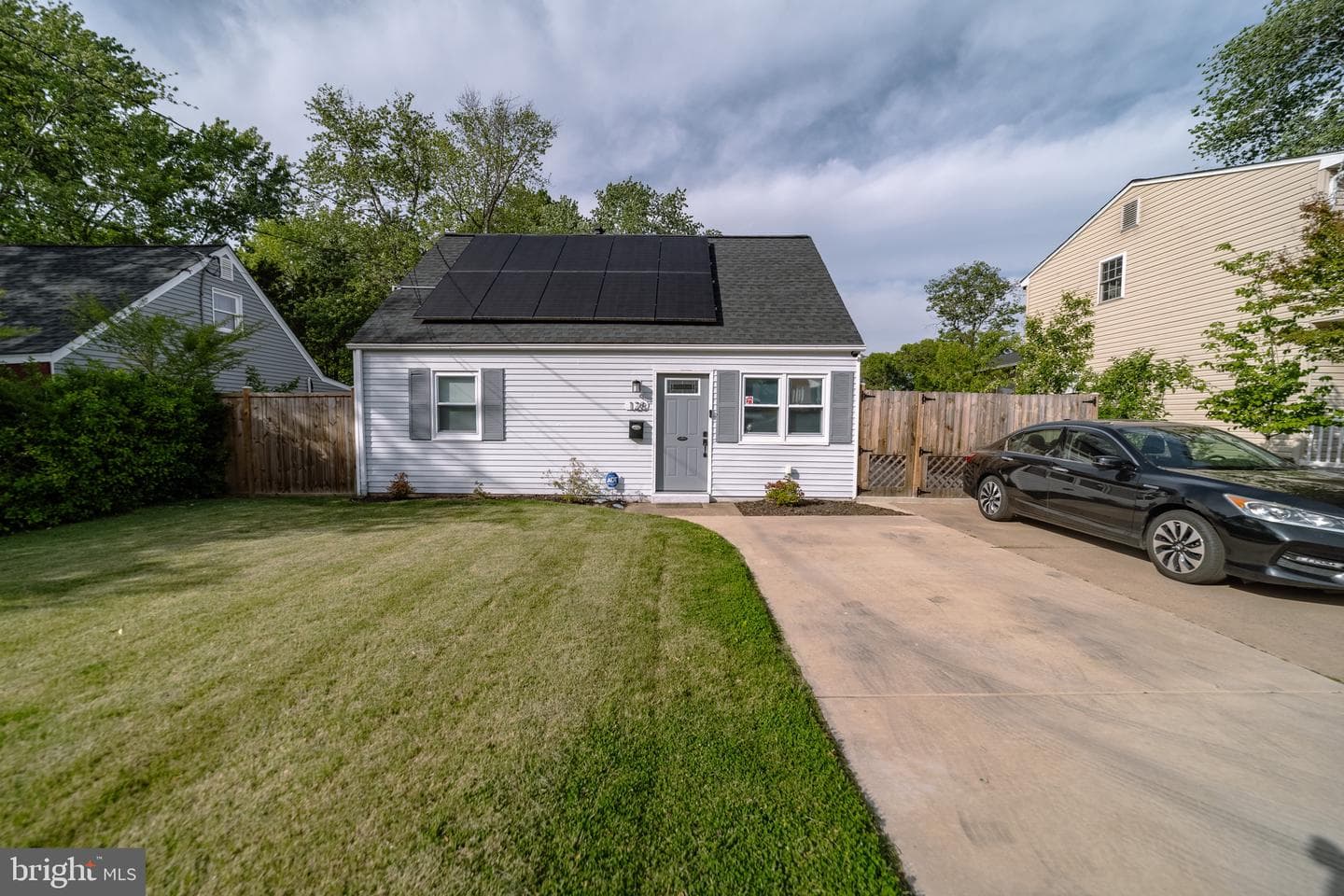 128 Martin Drive, Manassas Park