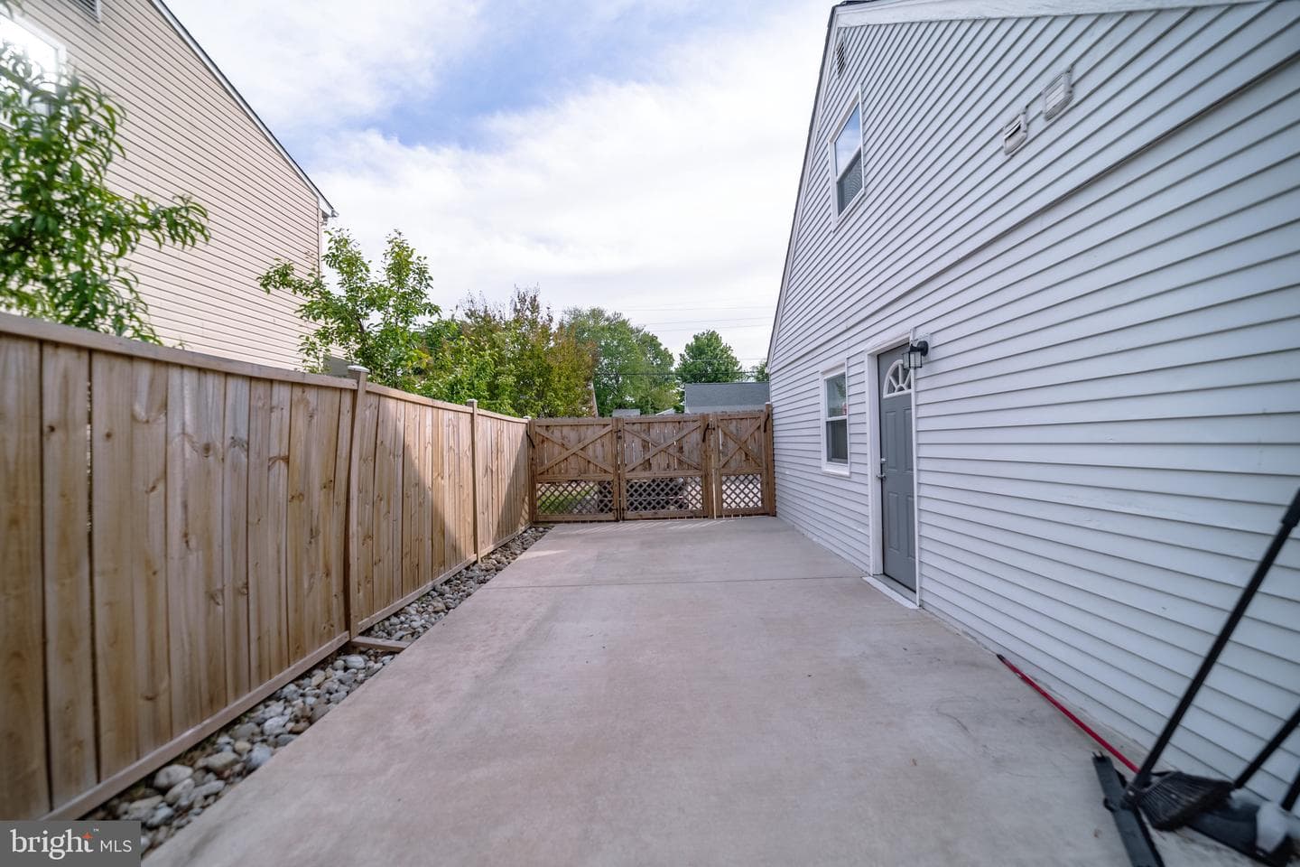 128 Martin Drive photo 16