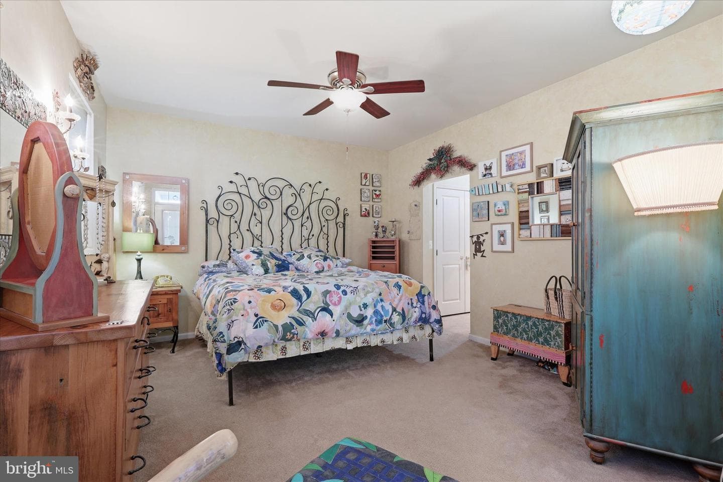 9411 Primrose Ln photo 17