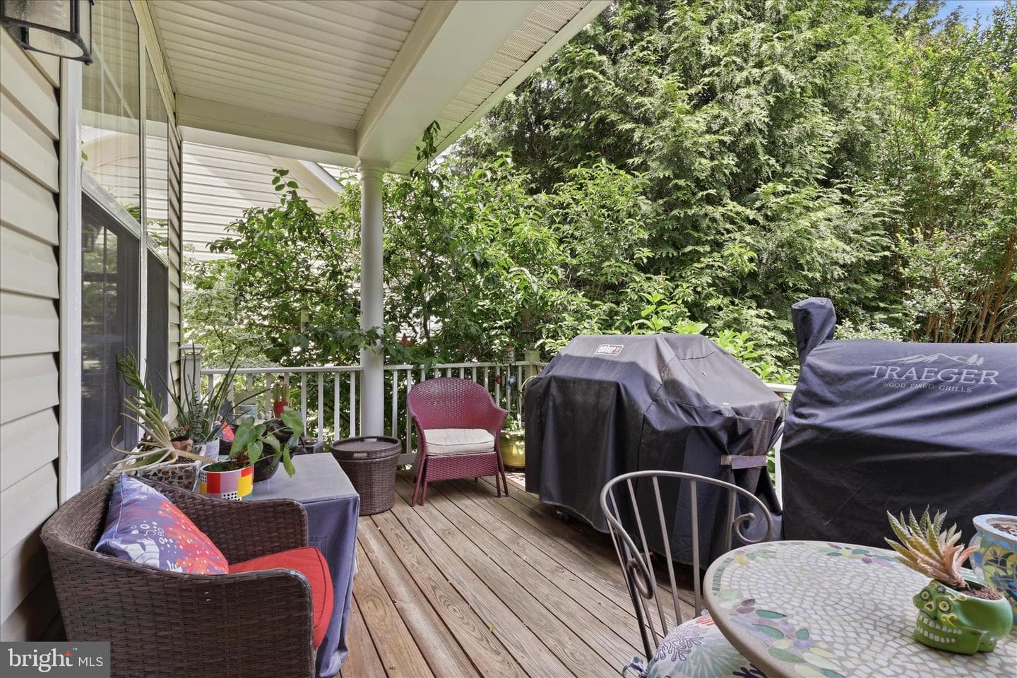 9411 Primrose Ln photo 23