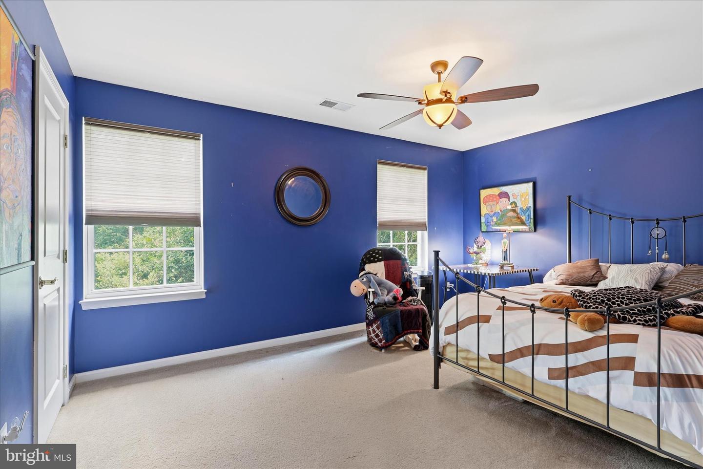 9411 Primrose Ln photo 27