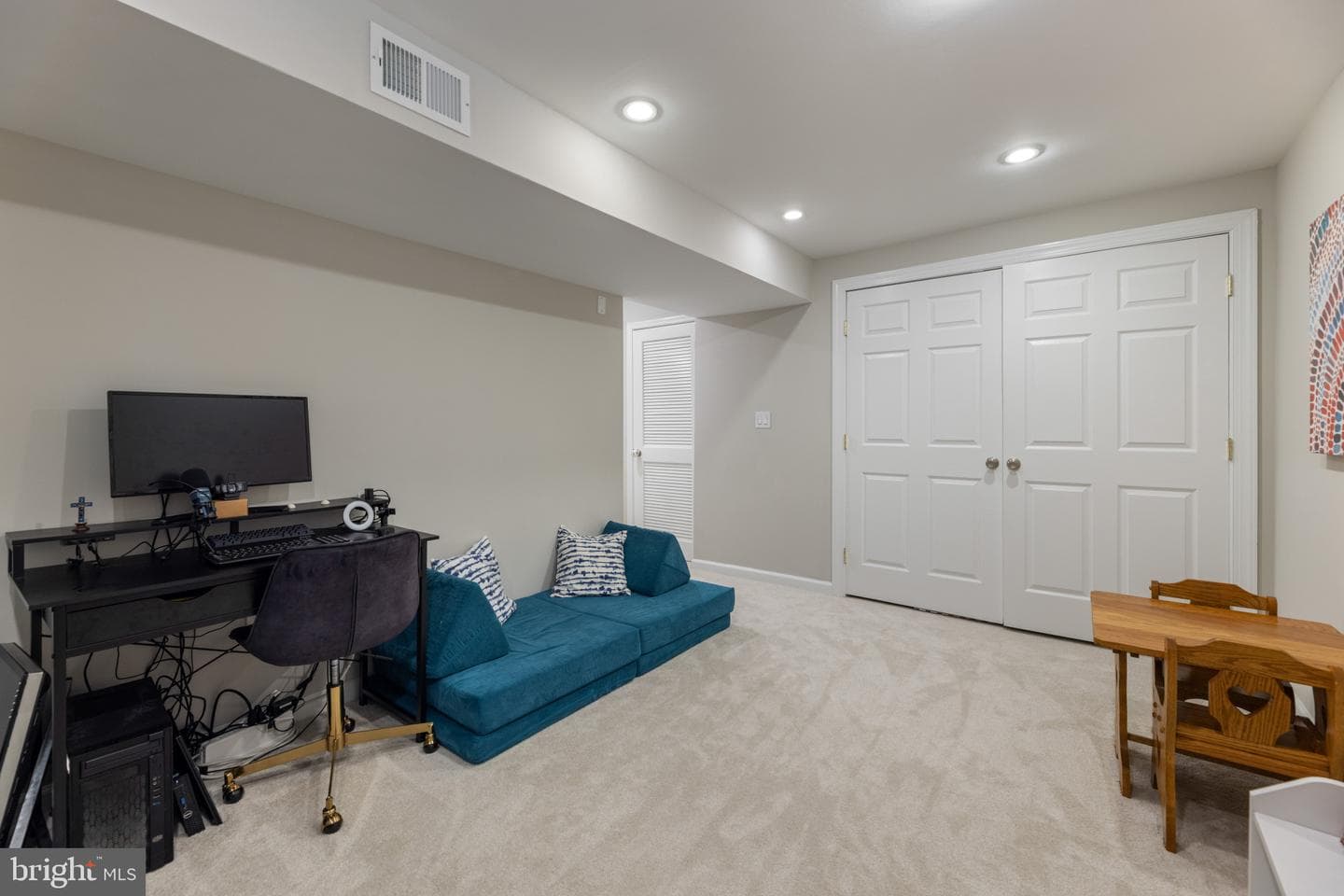 9253 Jessica Drive photo 23