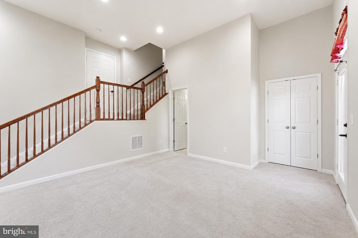 9026 Phita Lane photo 21
