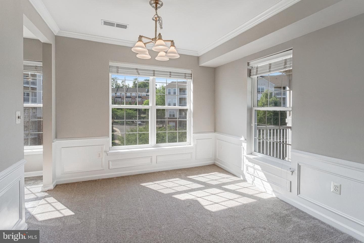 9722 Holmes Place #407 photo 10