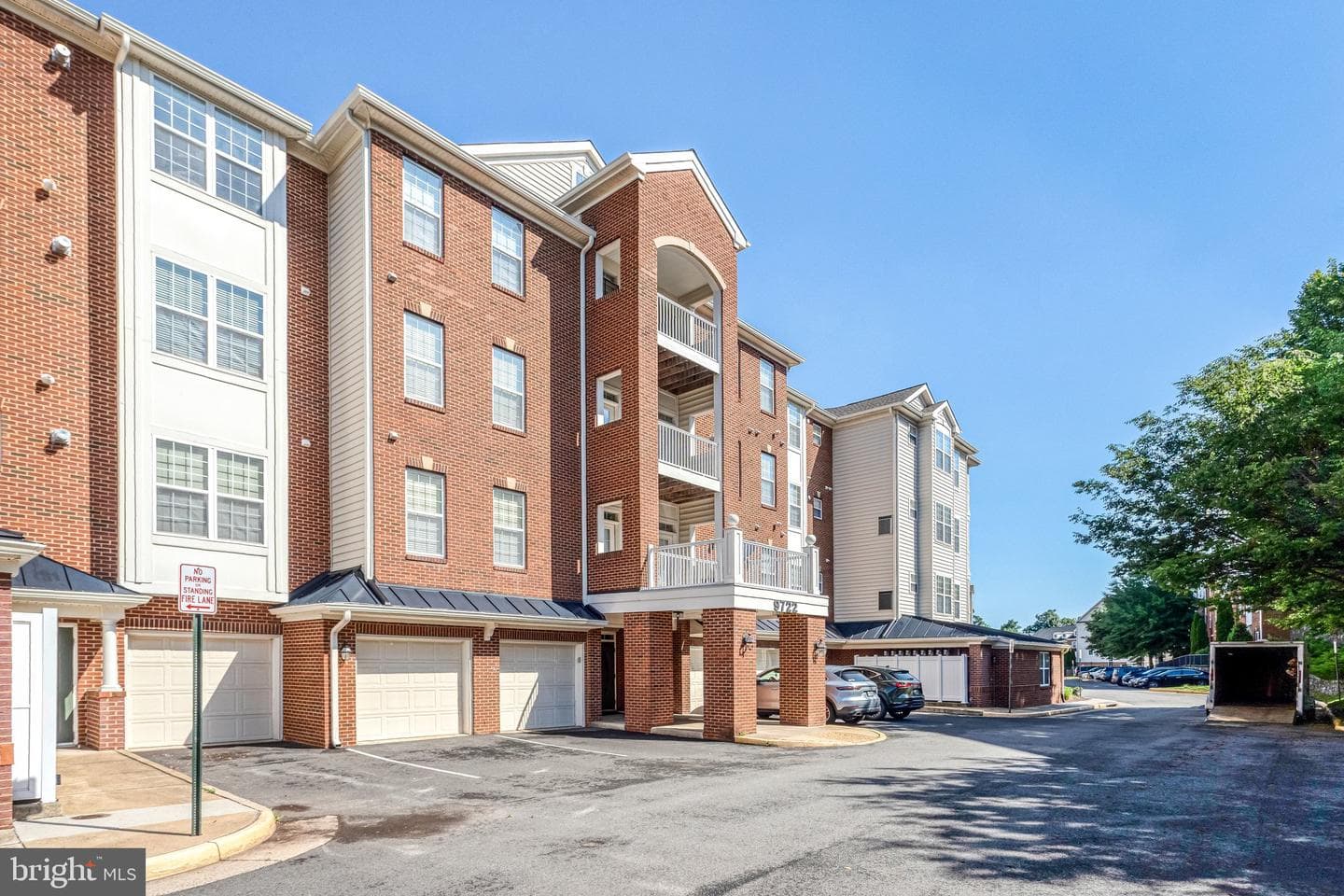 9722 Holmes Place #407 photo 3