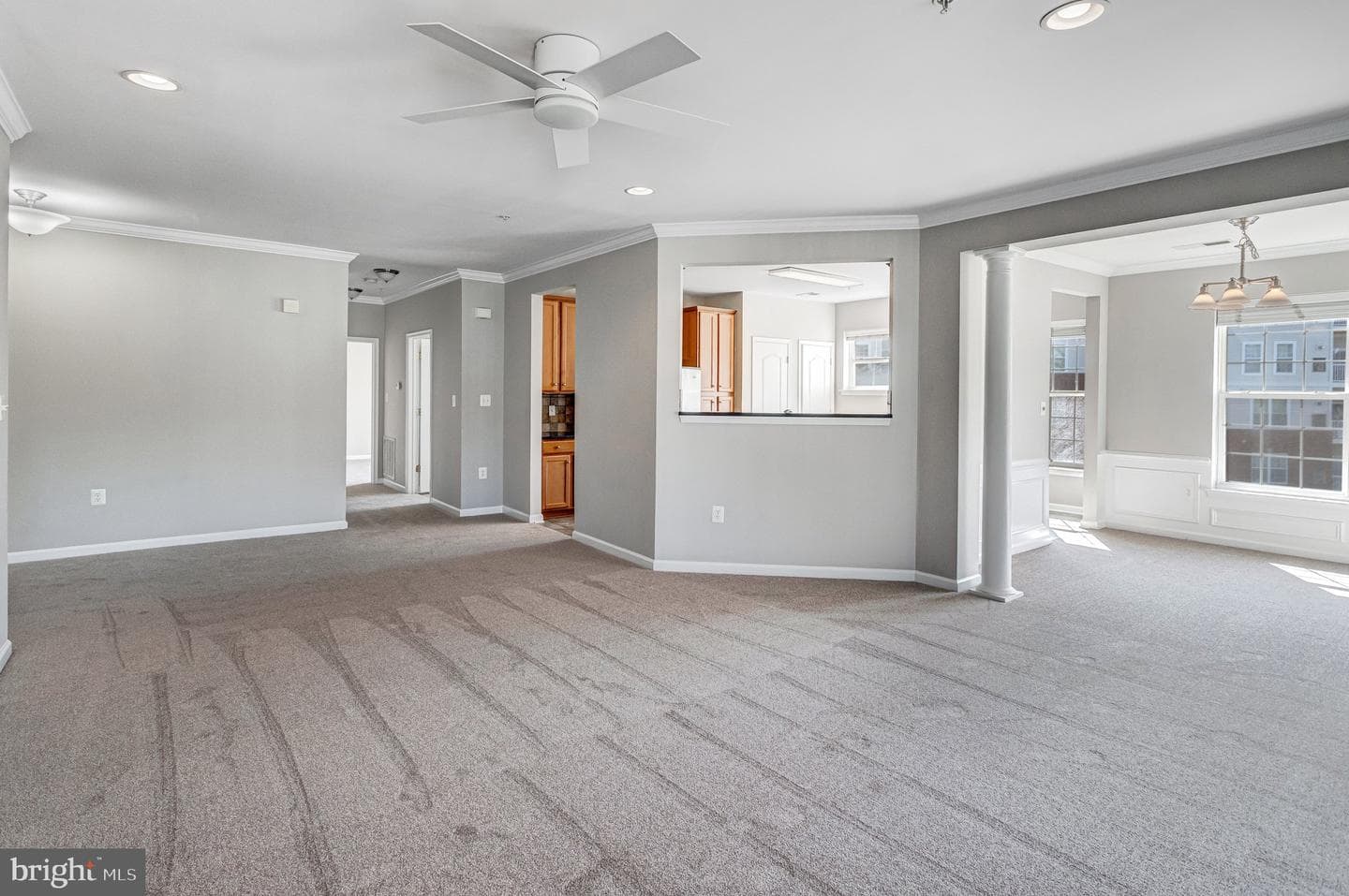 9722 Holmes Place #407 photo 8