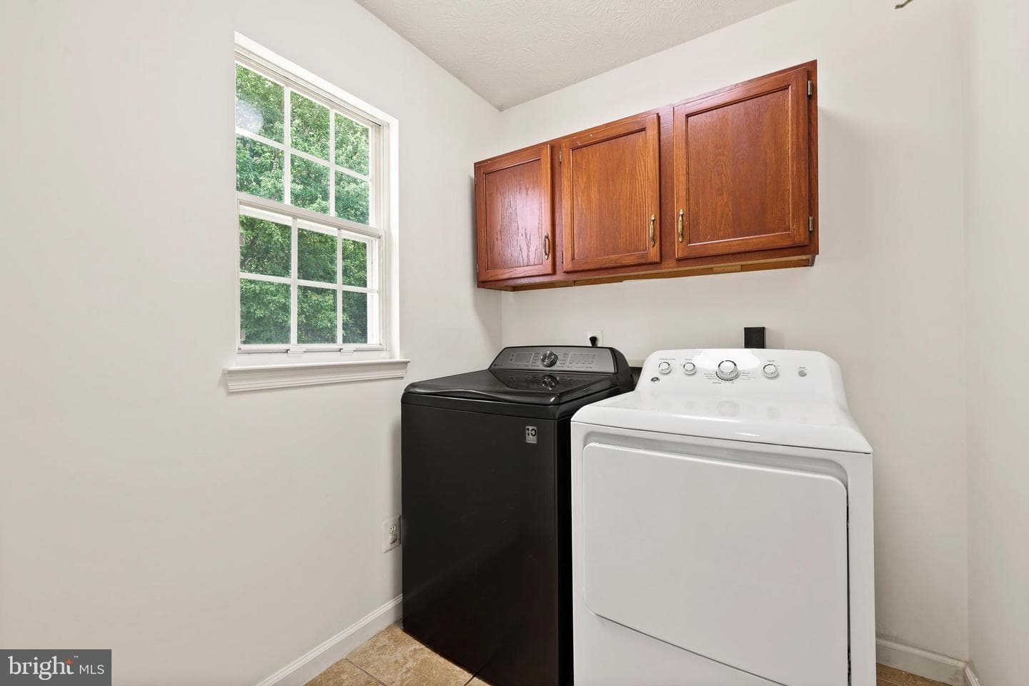 9242 Matthew Drive photo 33