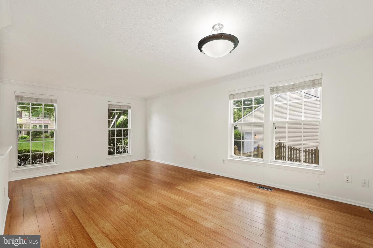 9242 Matthew Drive photo 7