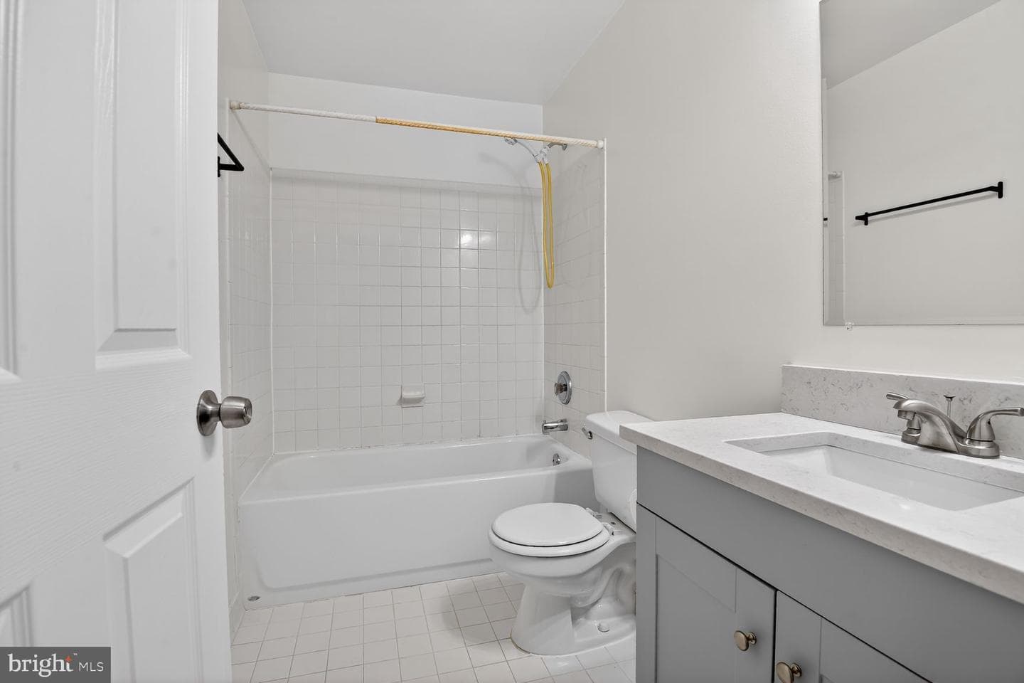 352 Kirby Street photo 16