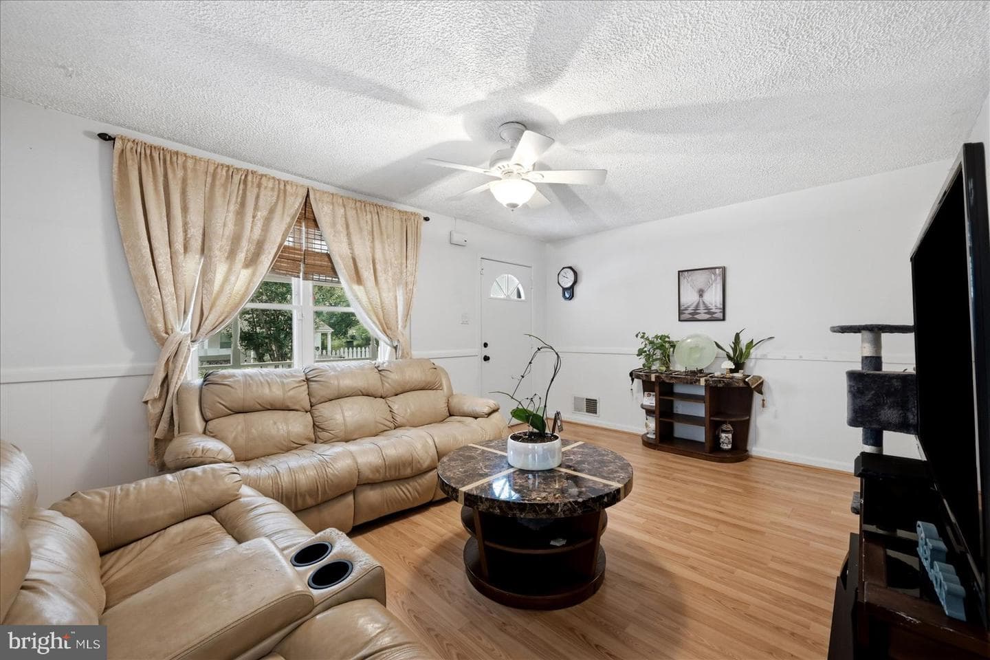 104 Lambert Drive photo 3