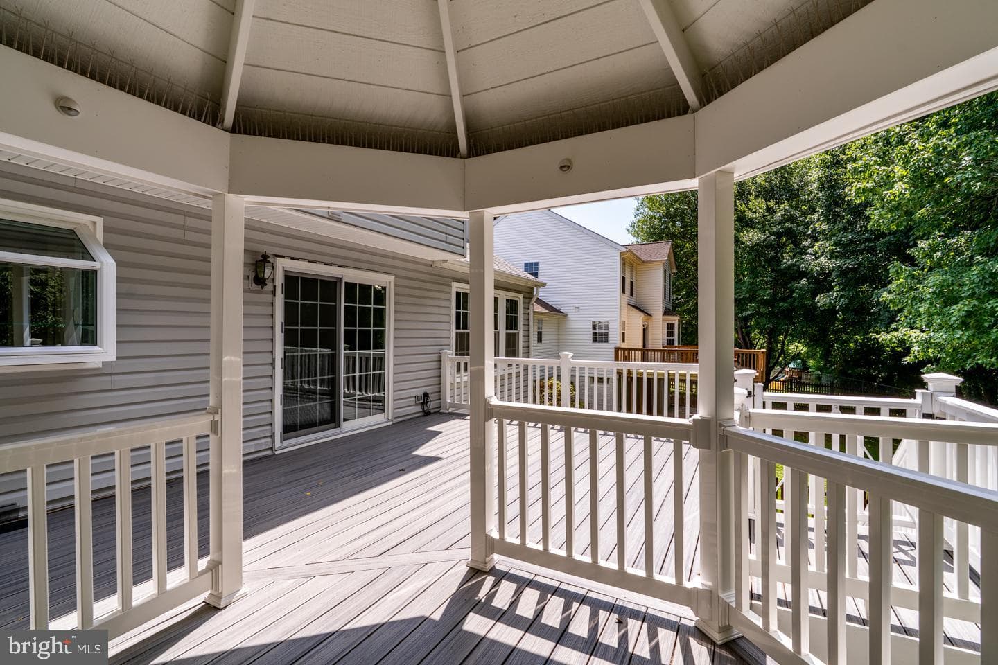 9240 Matthew Drive photo 13