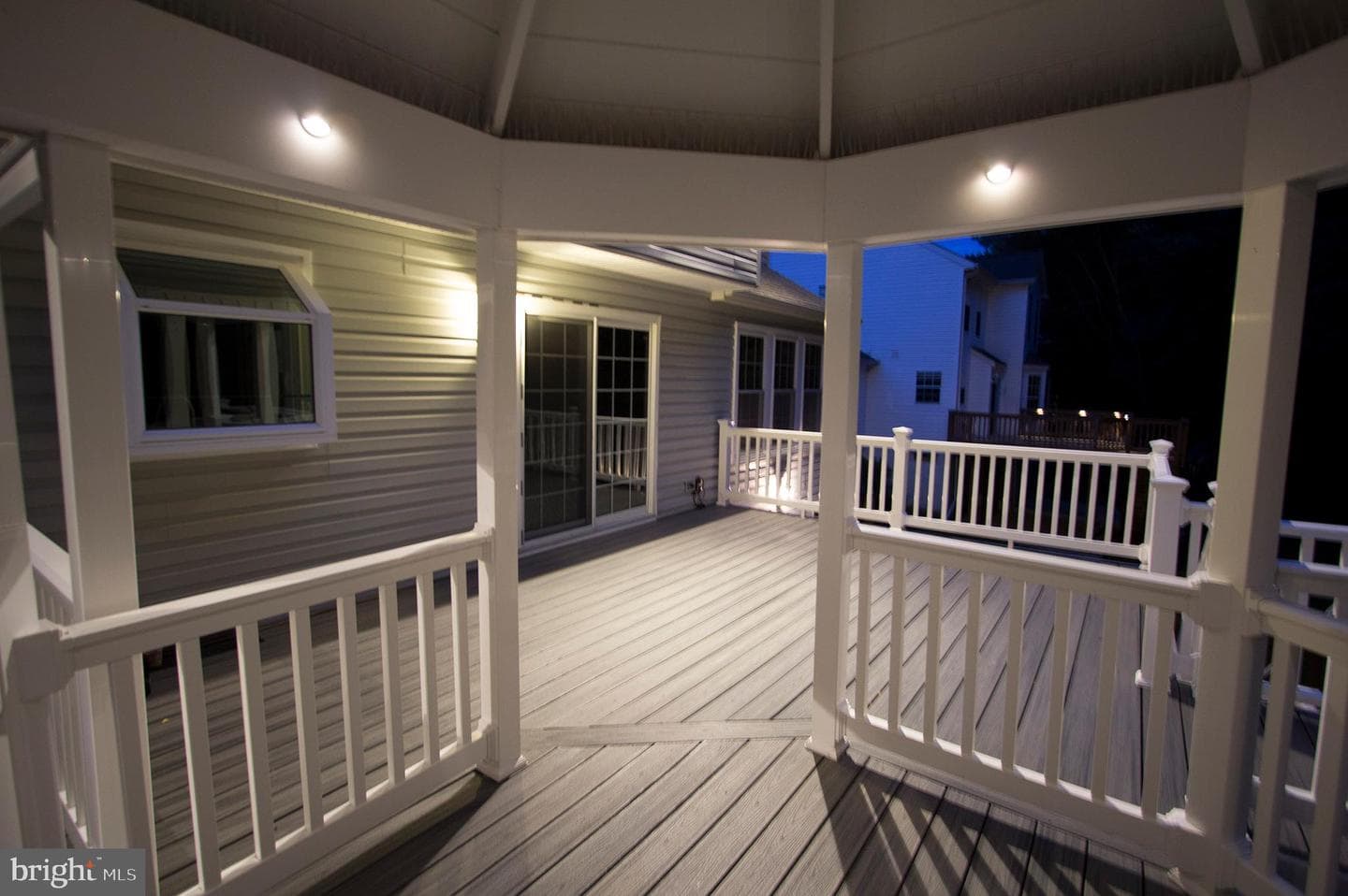 9240 Matthew Drive photo 14