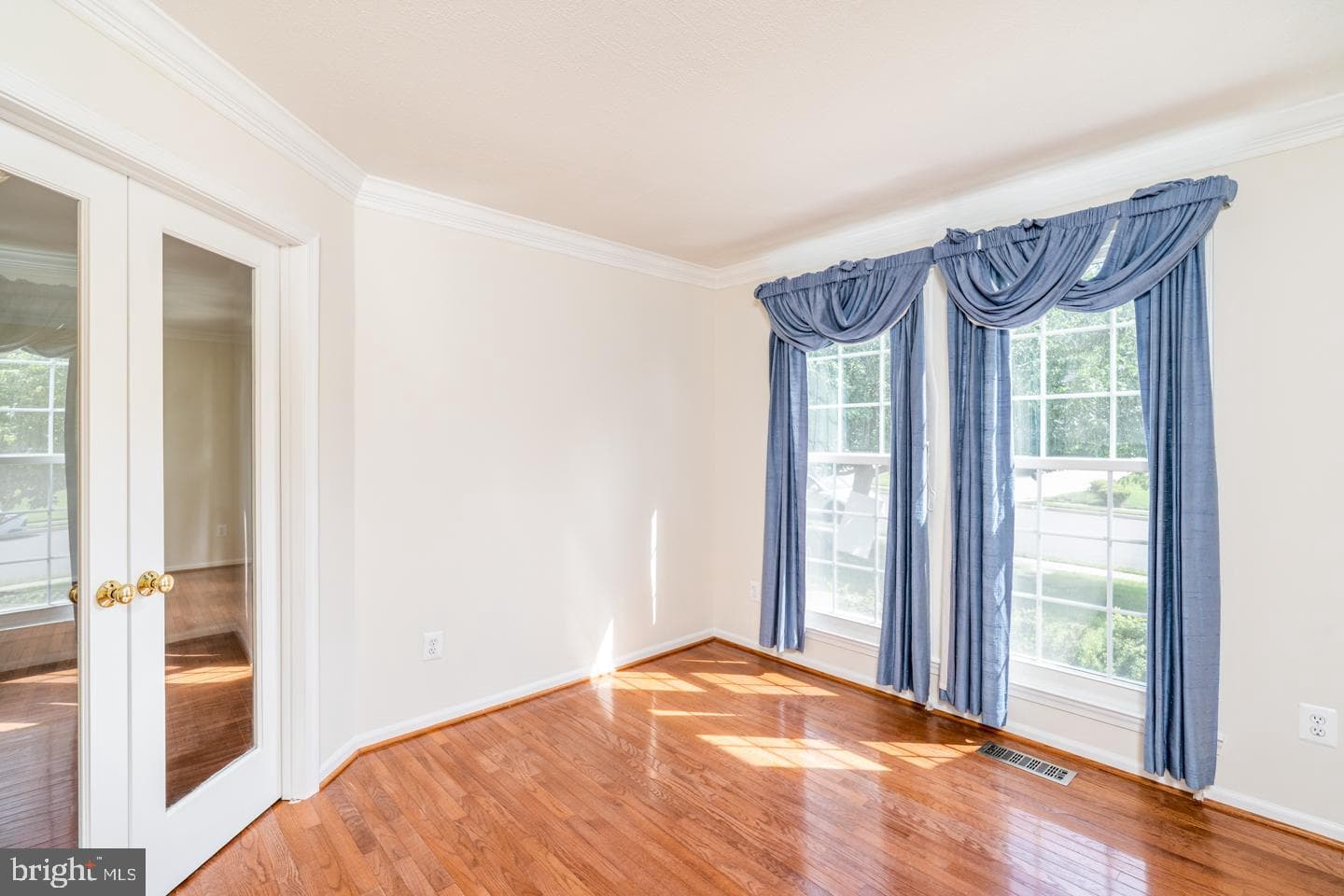 9240 Matthew Drive photo 20