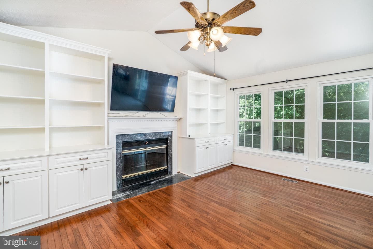 9240 Matthew Drive photo 28