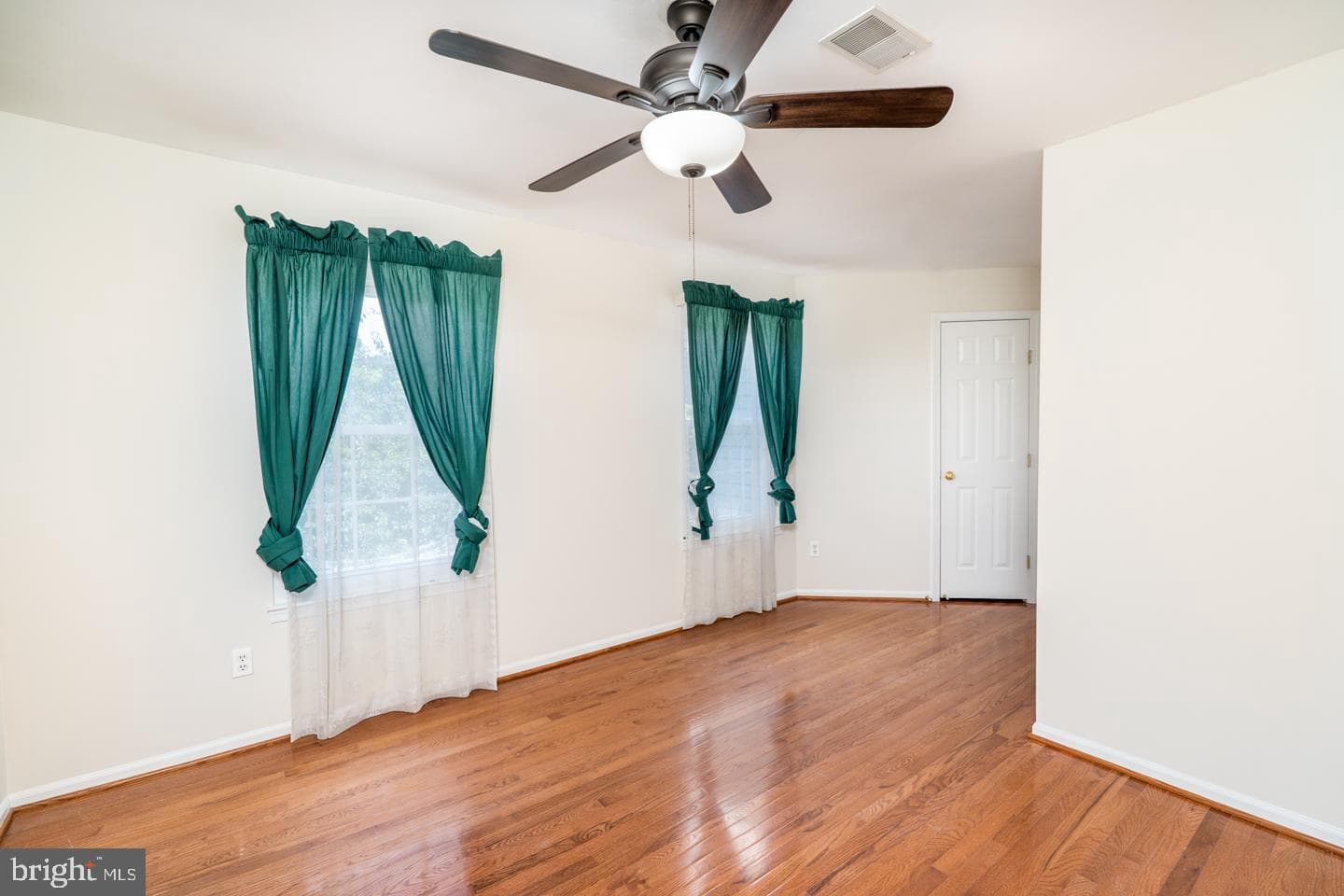 9240 Matthew Drive photo 37