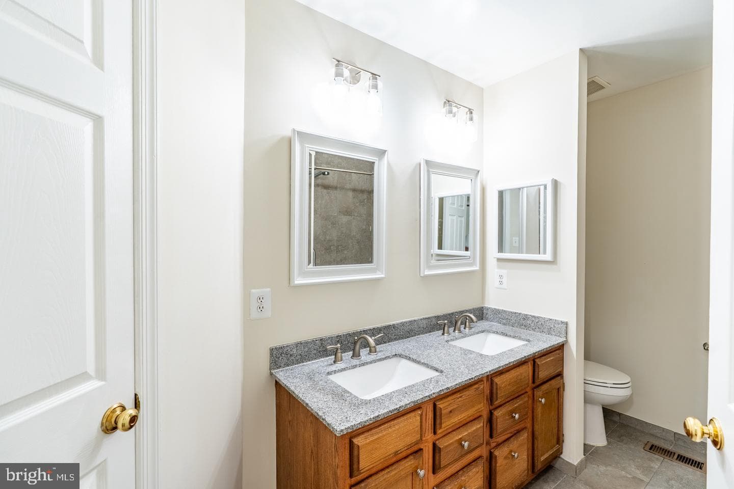 9240 Matthew Drive photo 44