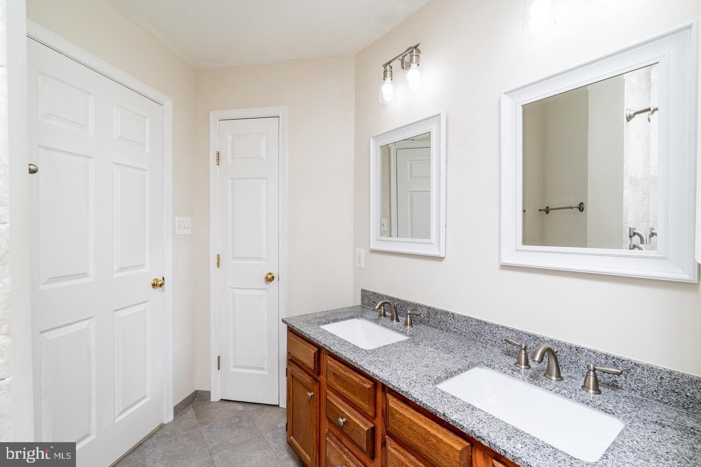 9240 Matthew Drive photo 45