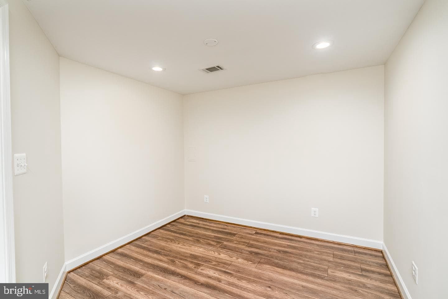 9240 Matthew Drive photo 48