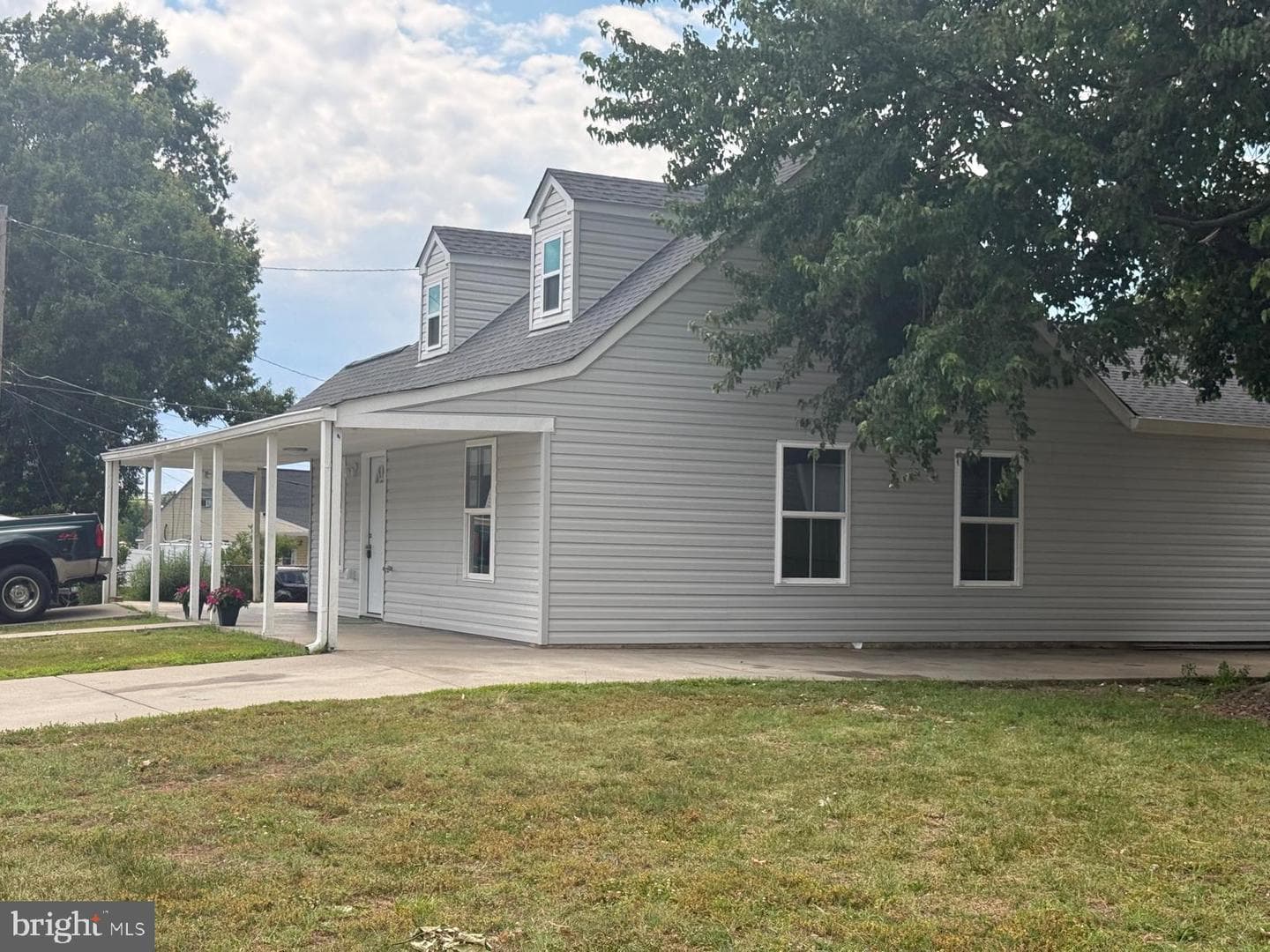 146 Scott Dr, Manassas Park