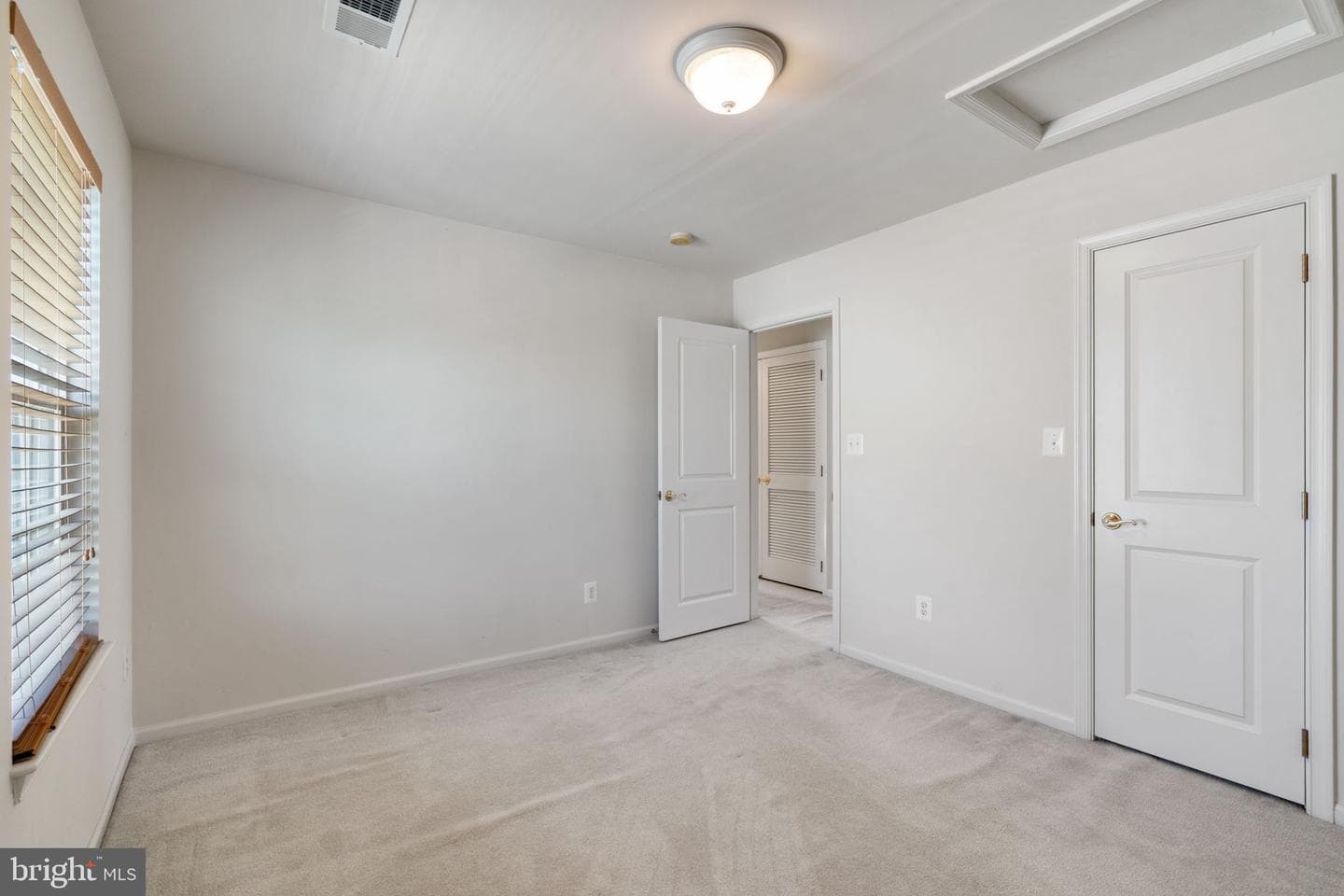 9405 Primrose Lane photo 25