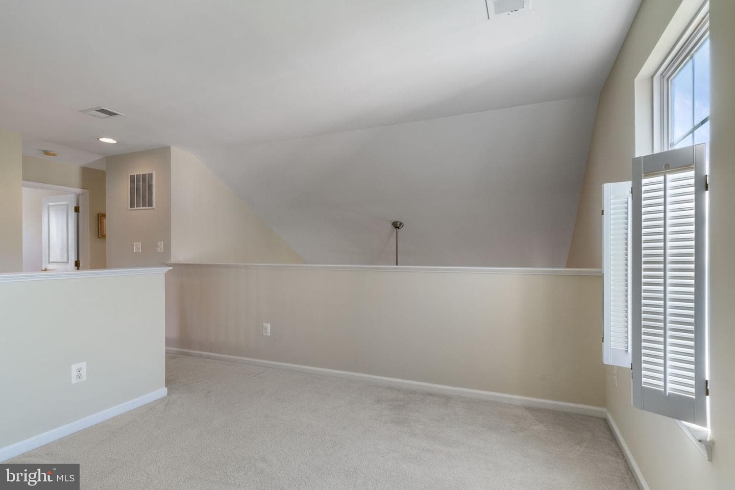 9405 Primrose Lane photo 32