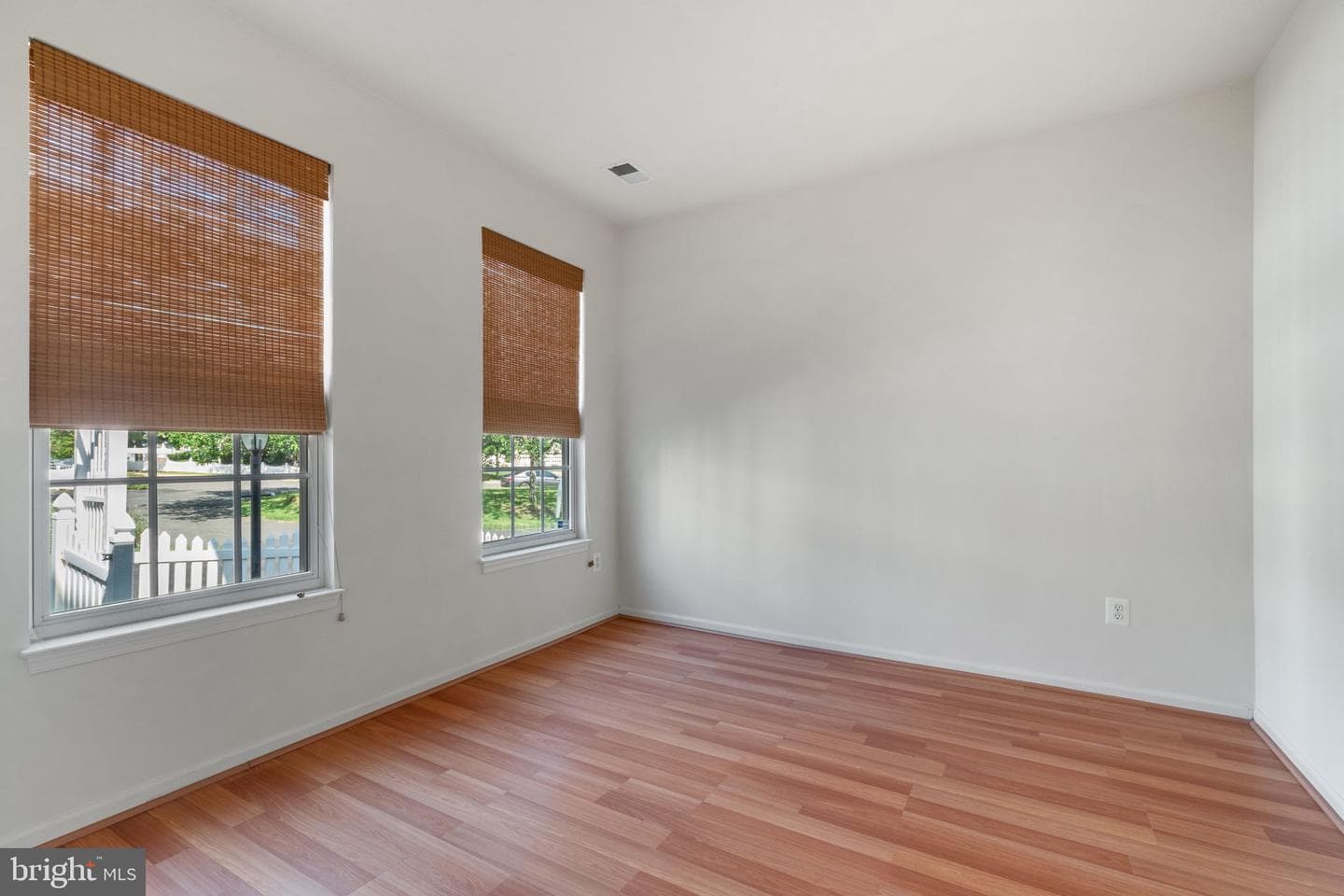 9405 Primrose Lane photo 5