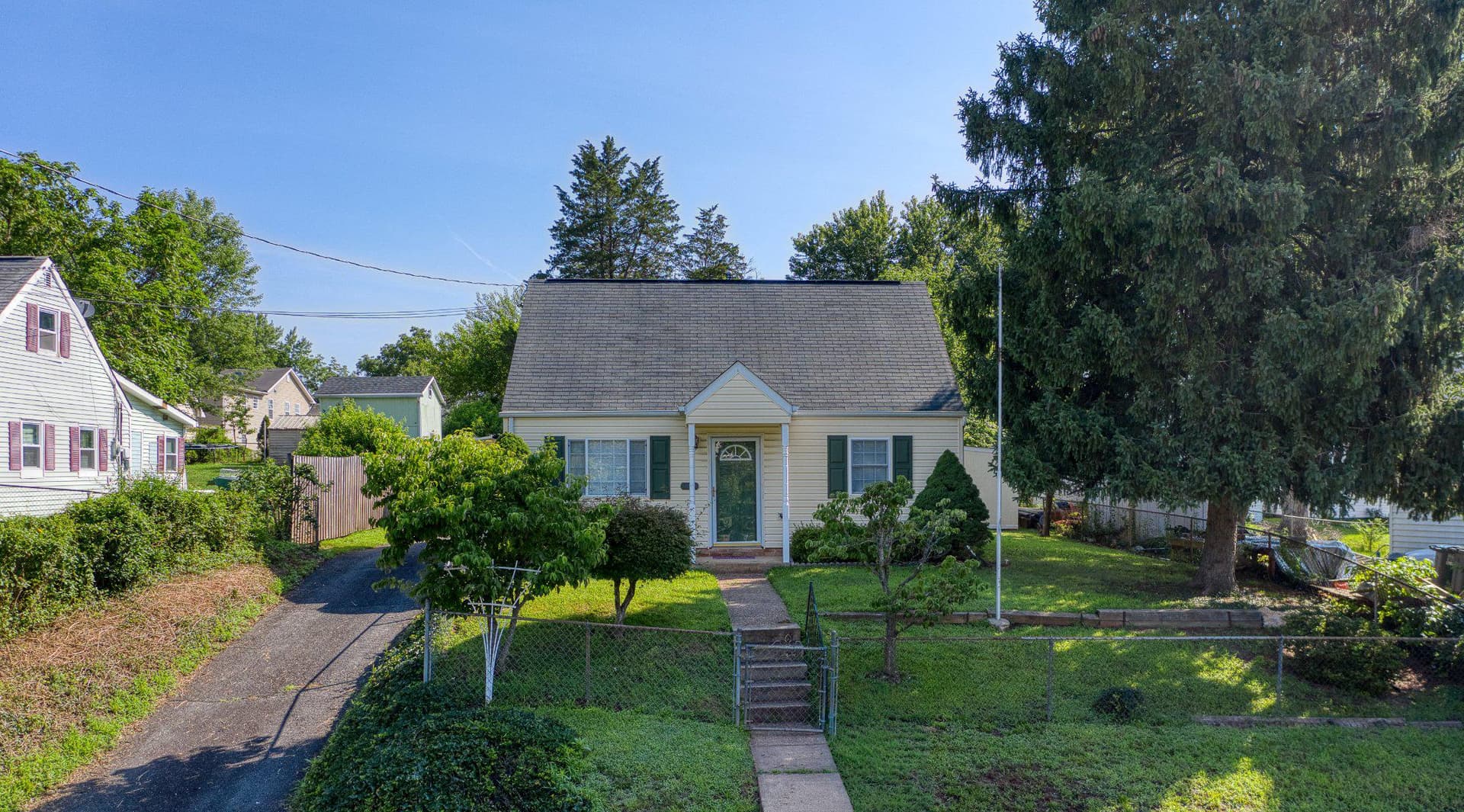 192 Cabbel Drive, Manassas Park