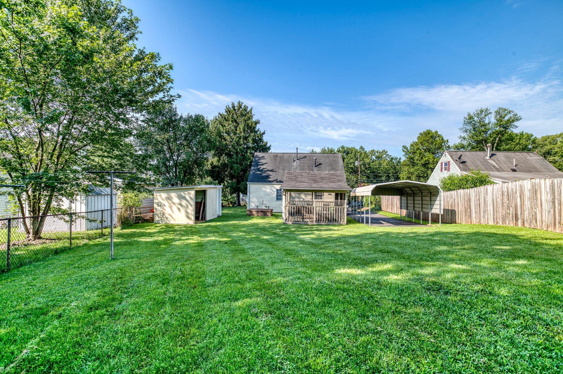 192 Cabbel Drive photo 21