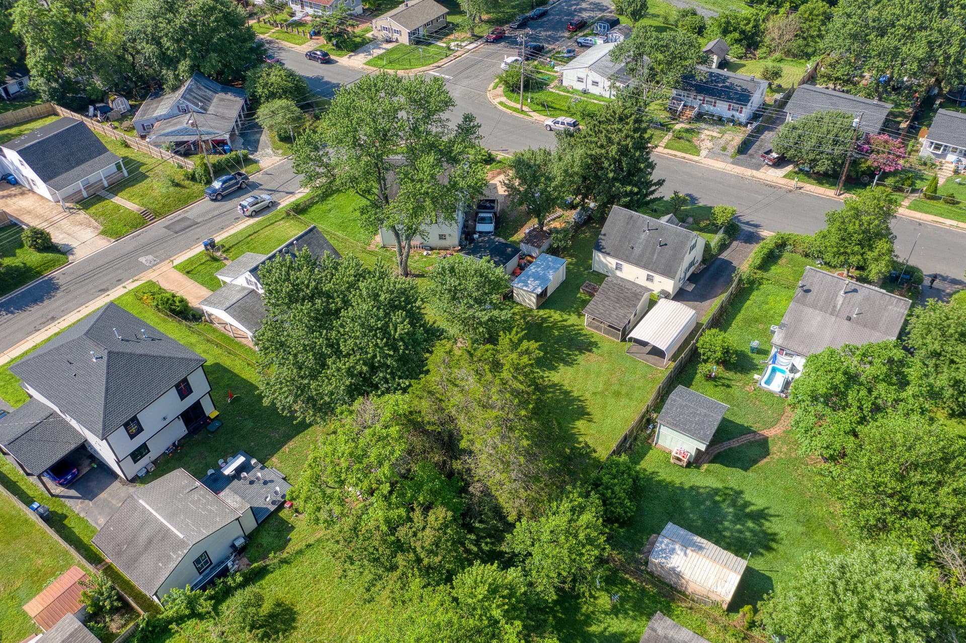 192 Cabbel Drive photo 39