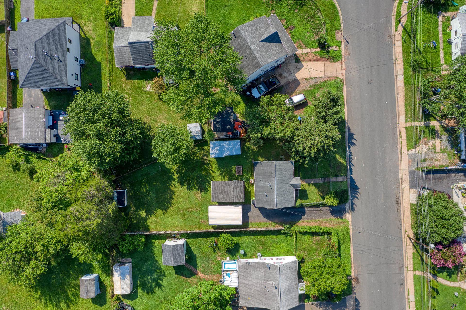 192 Cabbel Drive photo 42