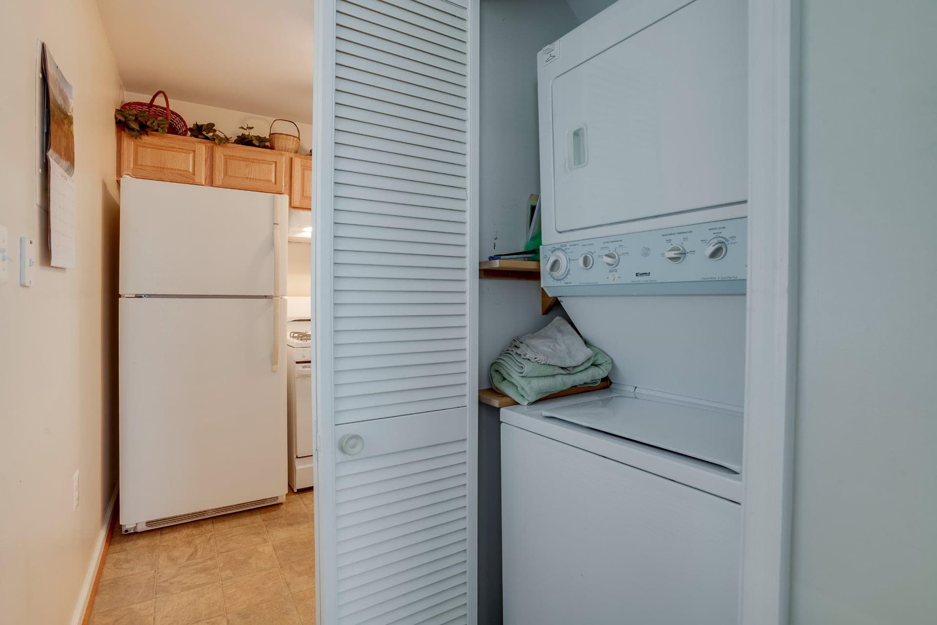 192 Cabbel Drive photo 6