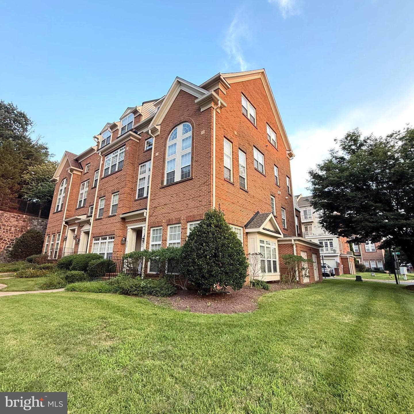 9580 Wheats Way photo 2