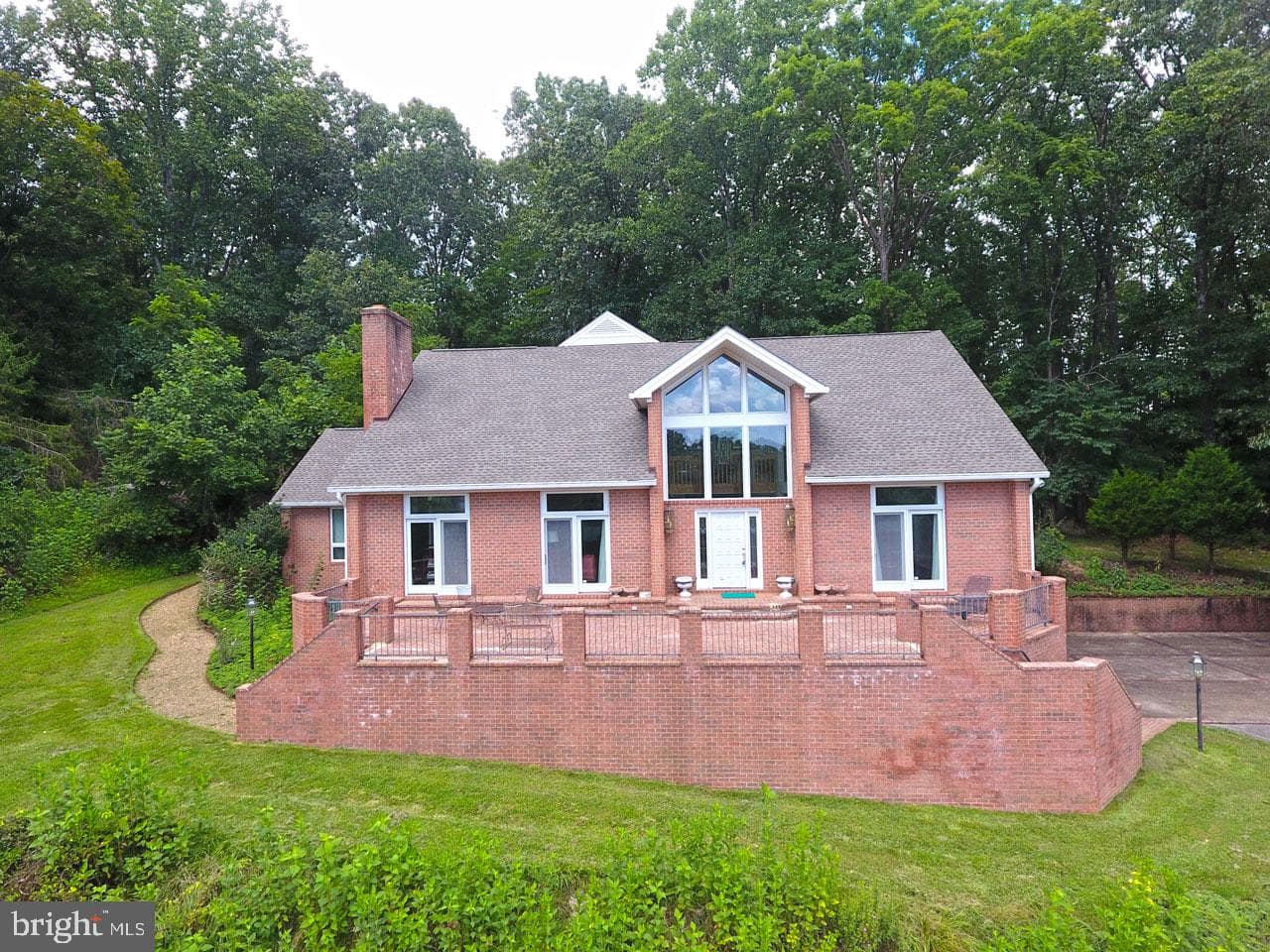 1505 Highland Circle photo 2