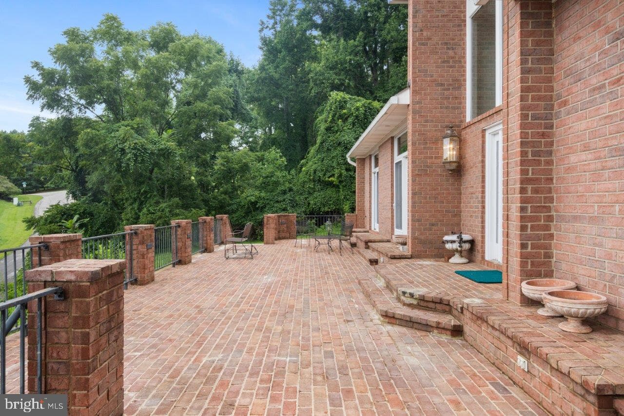 1505 Highland Circle photo 59