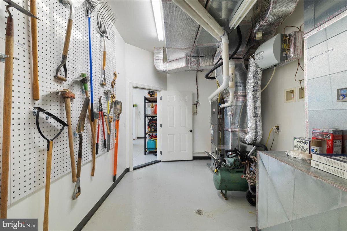 4255 Fortress Drive photo 24