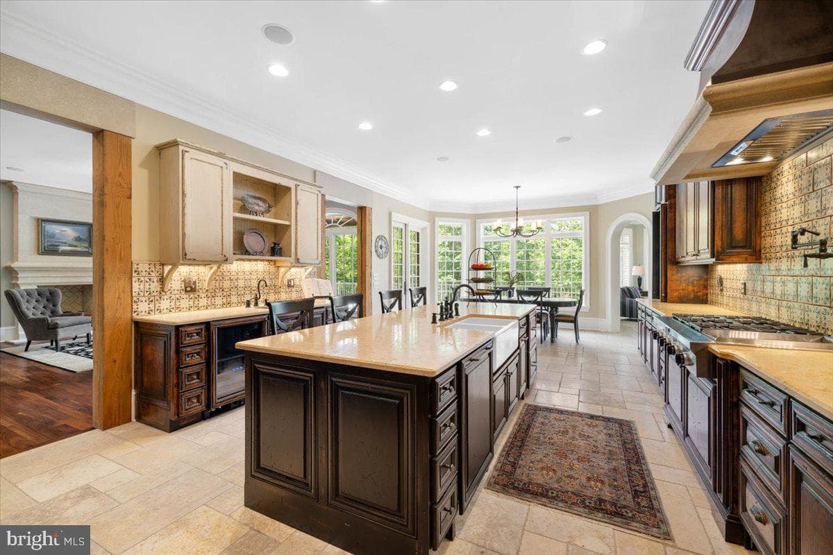 4255 Fortress Drive photo 3