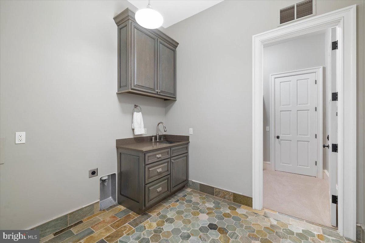 4255 Fortress Drive photo 66