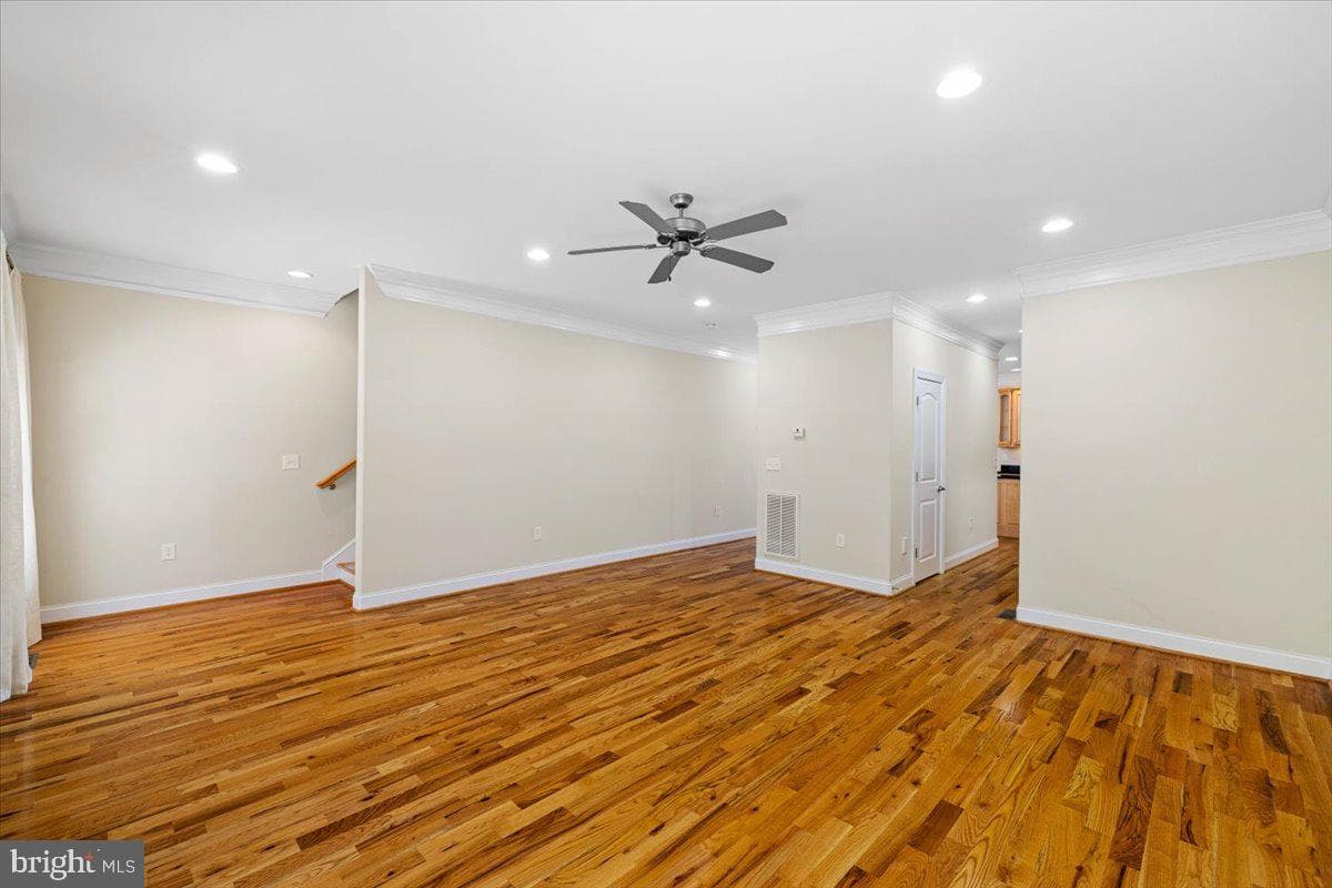 110 Phoenix Blvd NW photo 4