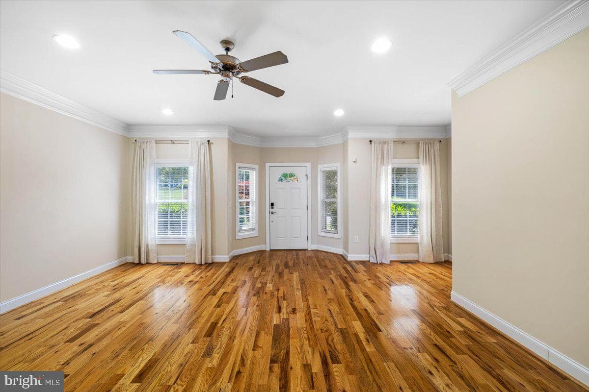110 Phoenix Blvd NW photo 5