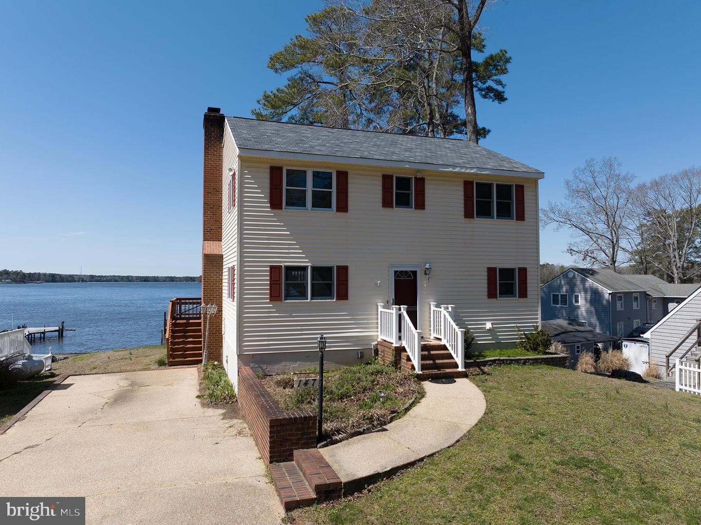 147 Beach Drive photo 14
