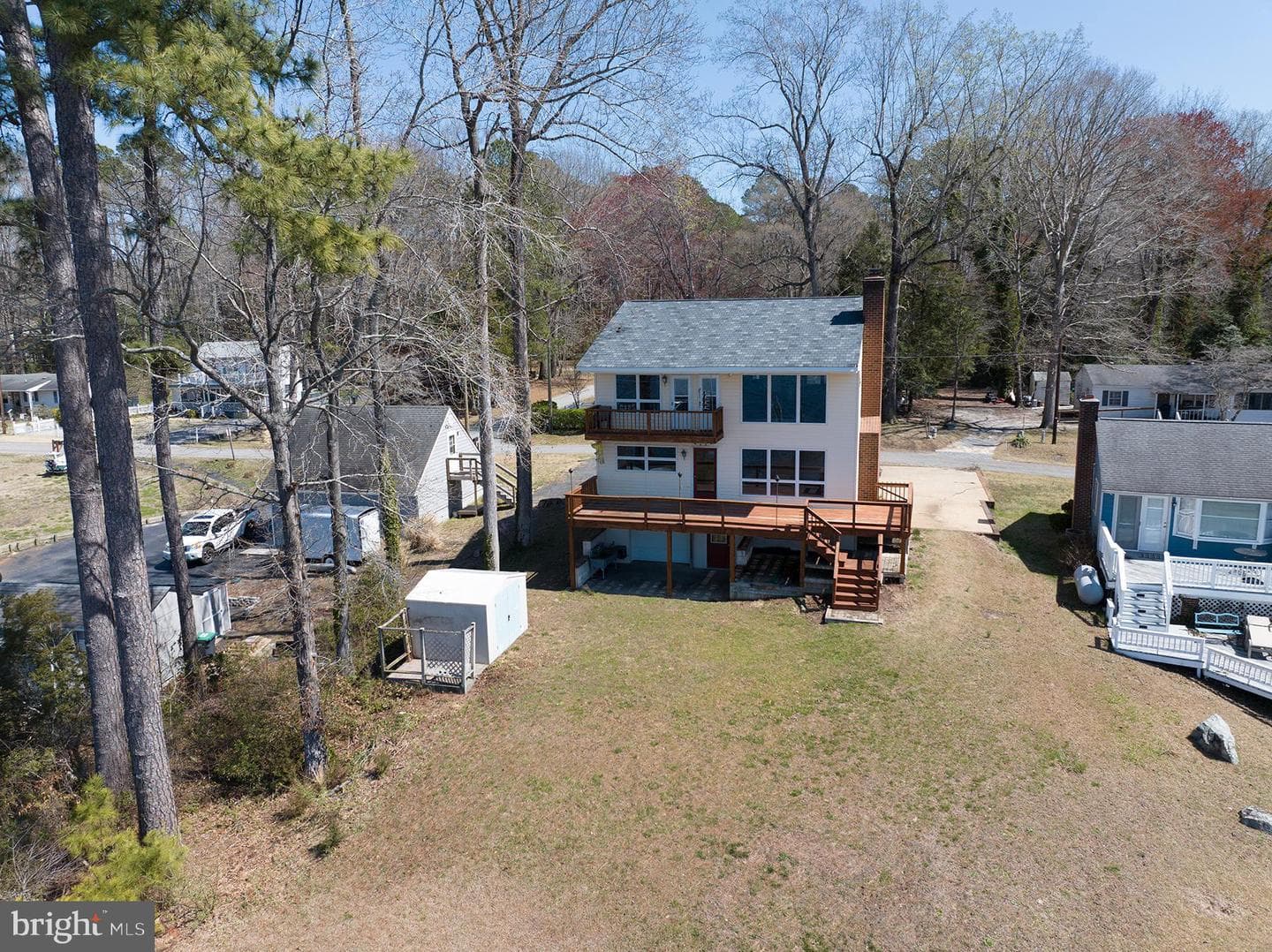 147 Beach Drive photo 2