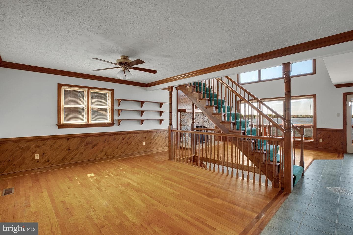 147 Beach Drive photo 26