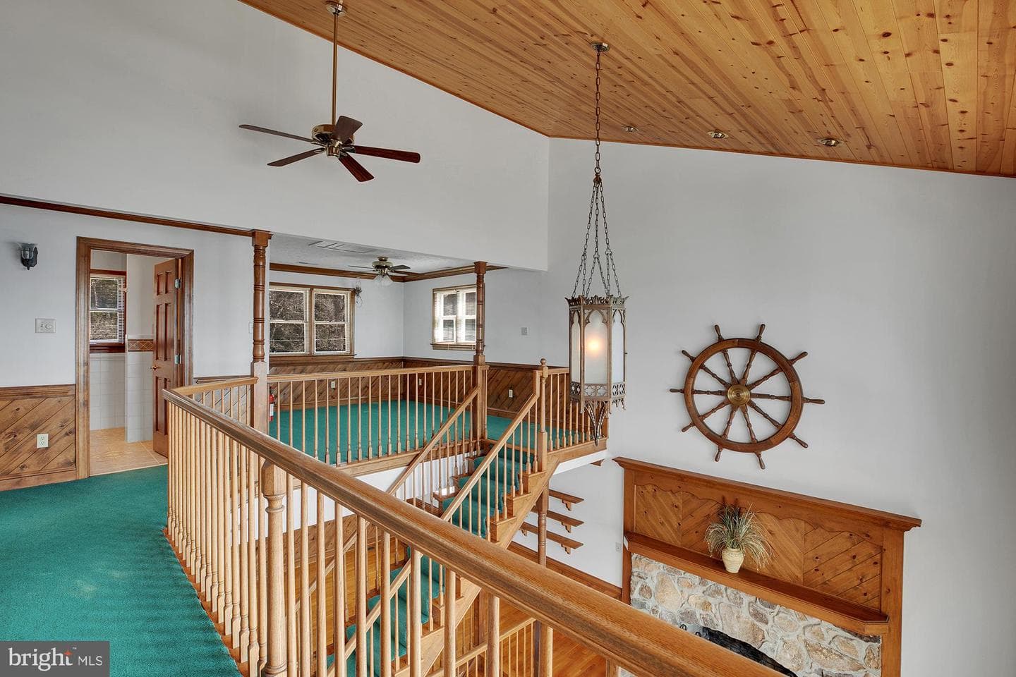 147 Beach Drive photo 46