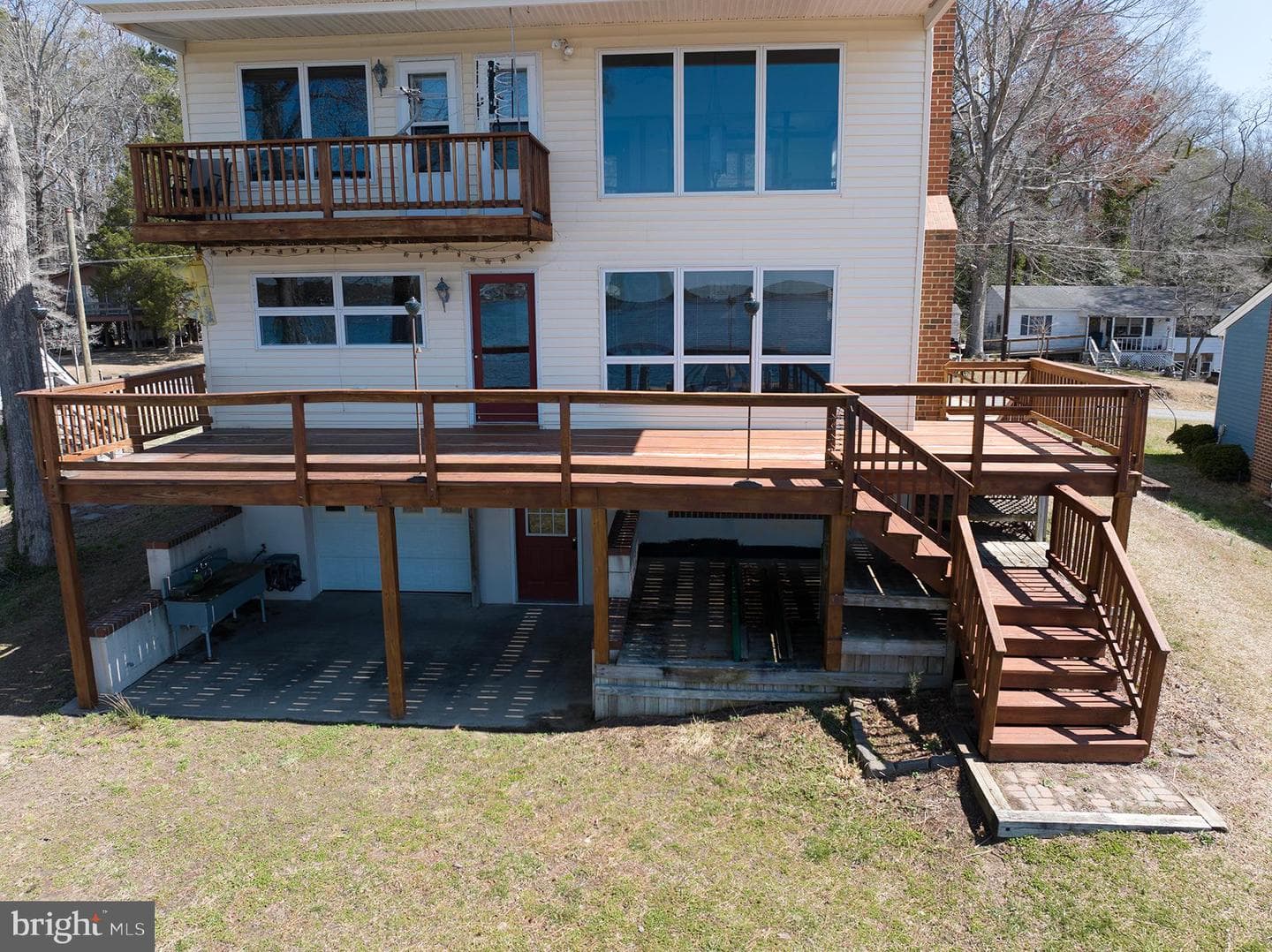 147 Beach Drive photo 5