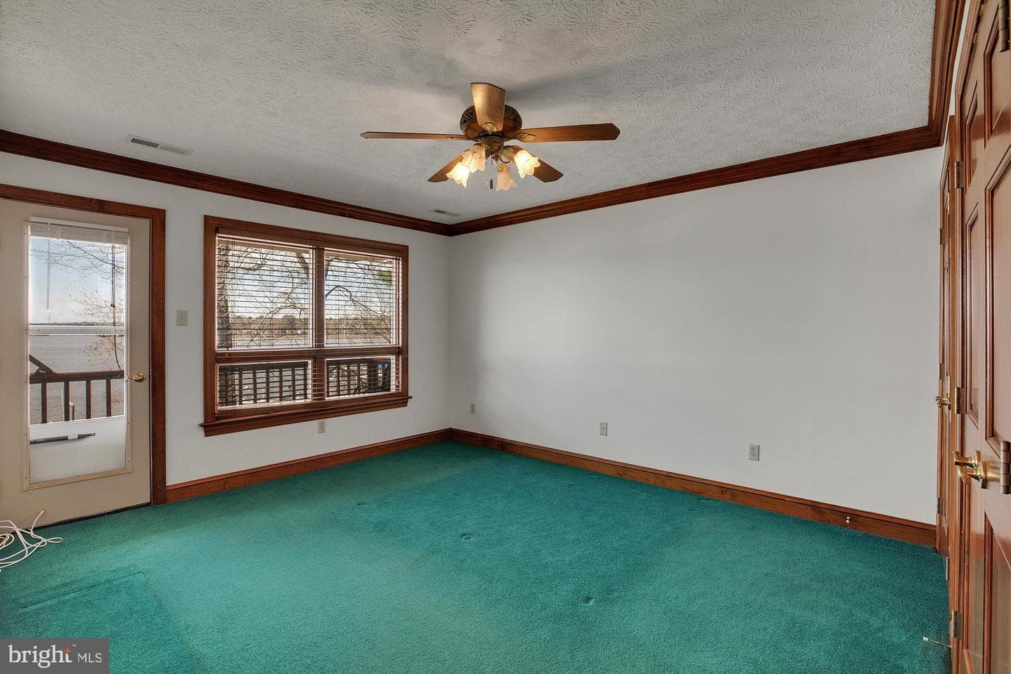 147 Beach Drive photo 52