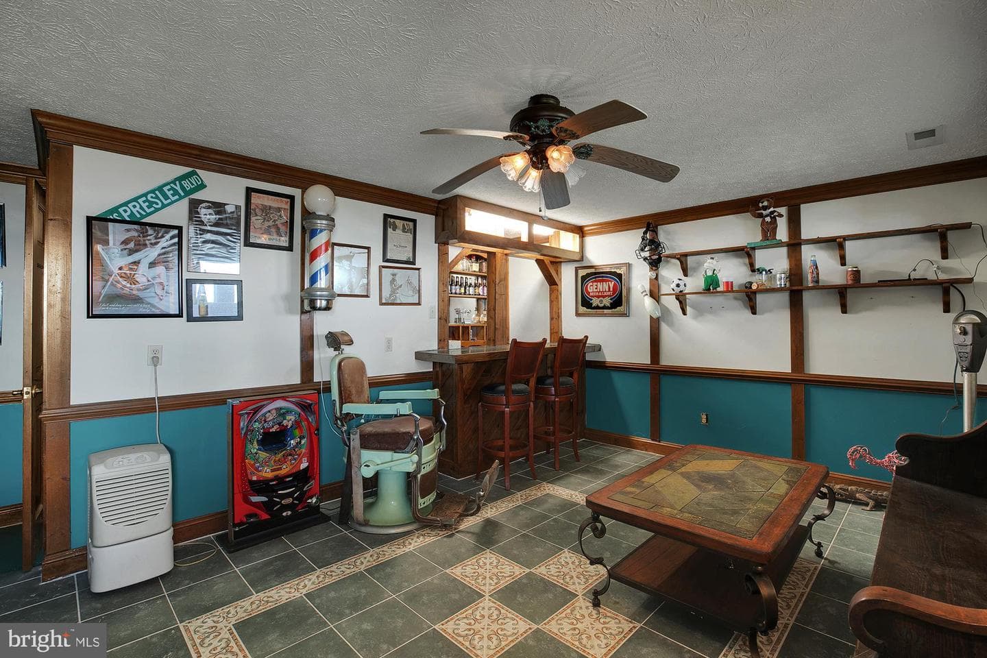 147 Beach Drive photo 58