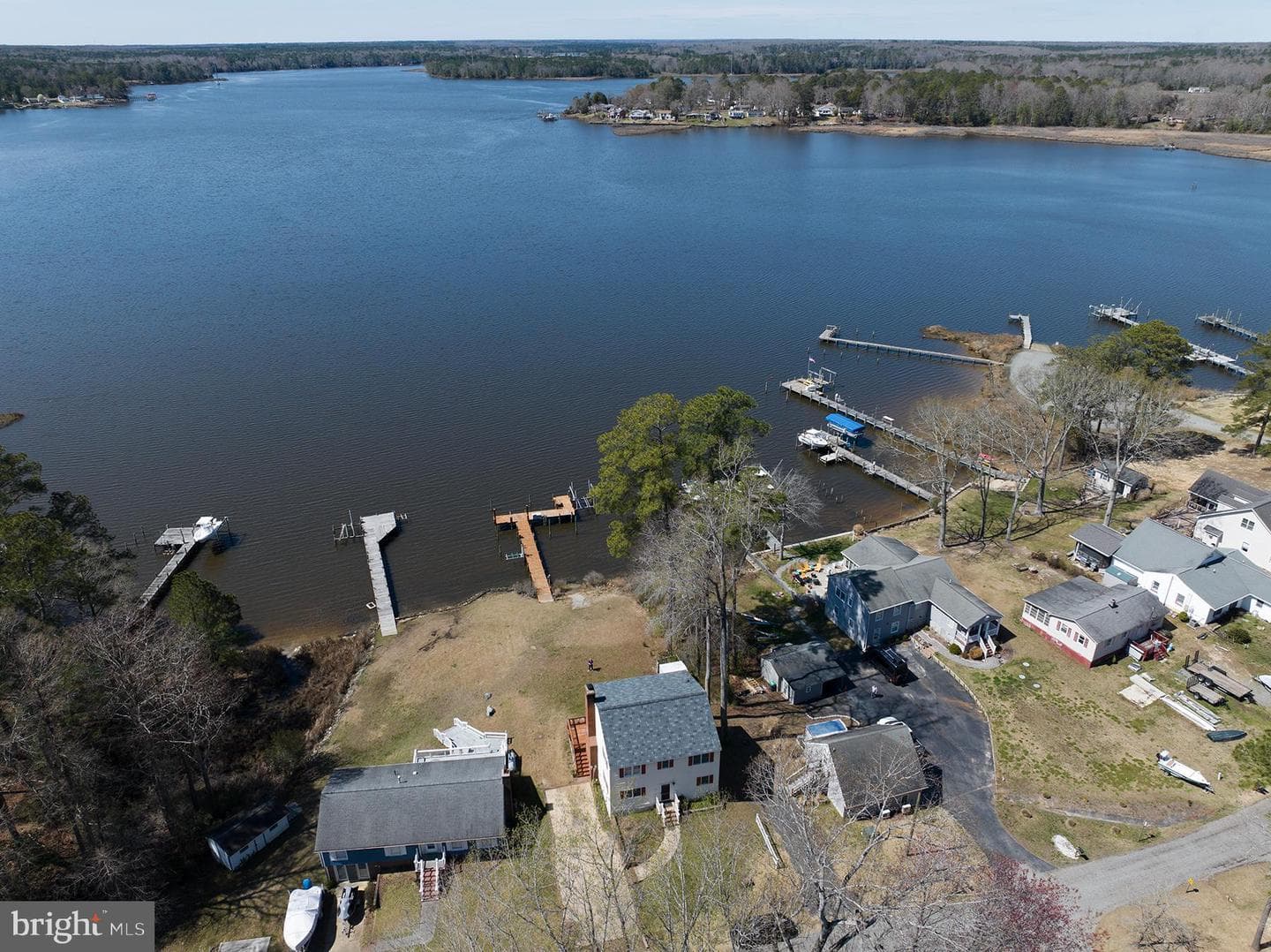 147 Beach Drive photo 7