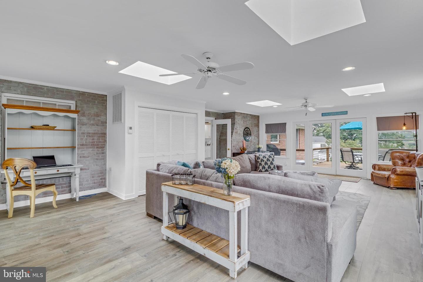 72 Nimcock Road photo 28